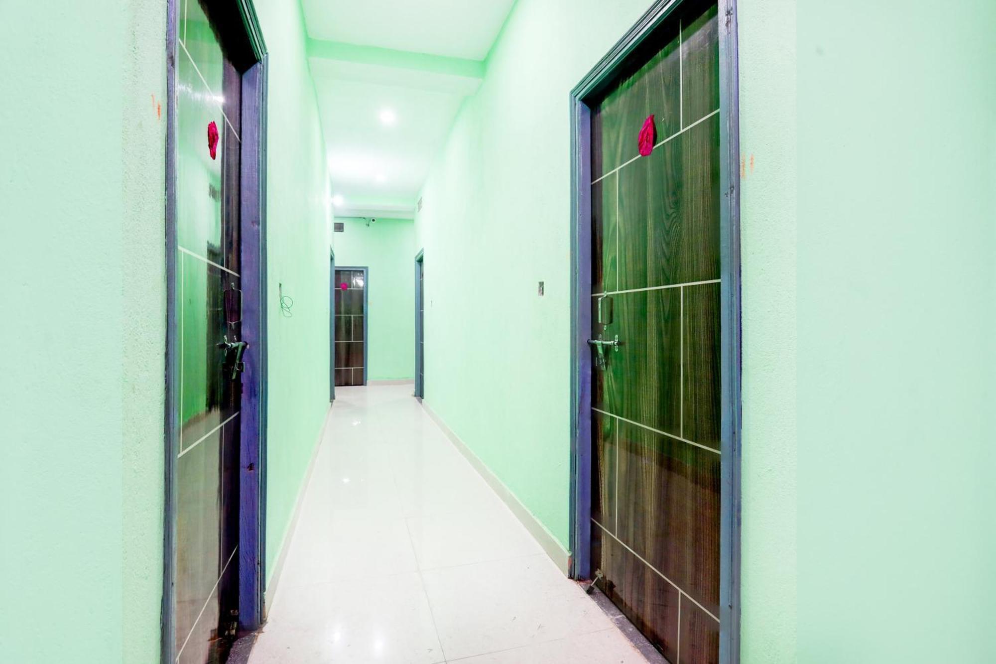 Hotel O Mochu Vatika Marriage Hall & Guest House 巴特那 外观 照片
