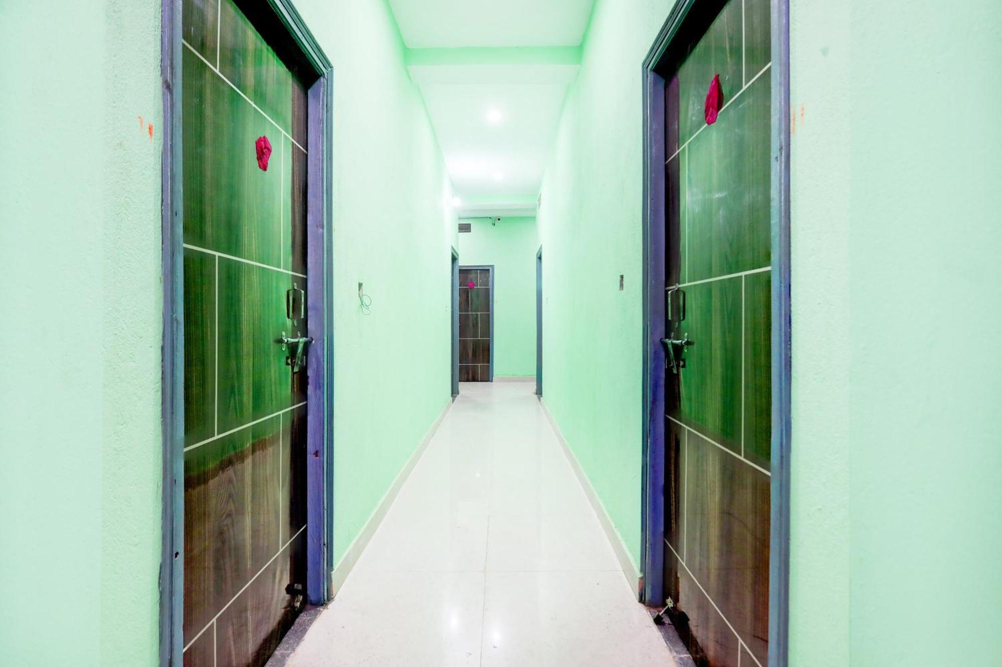 Hotel O Mochu Vatika Marriage Hall & Guest House 巴特那 外观 照片
