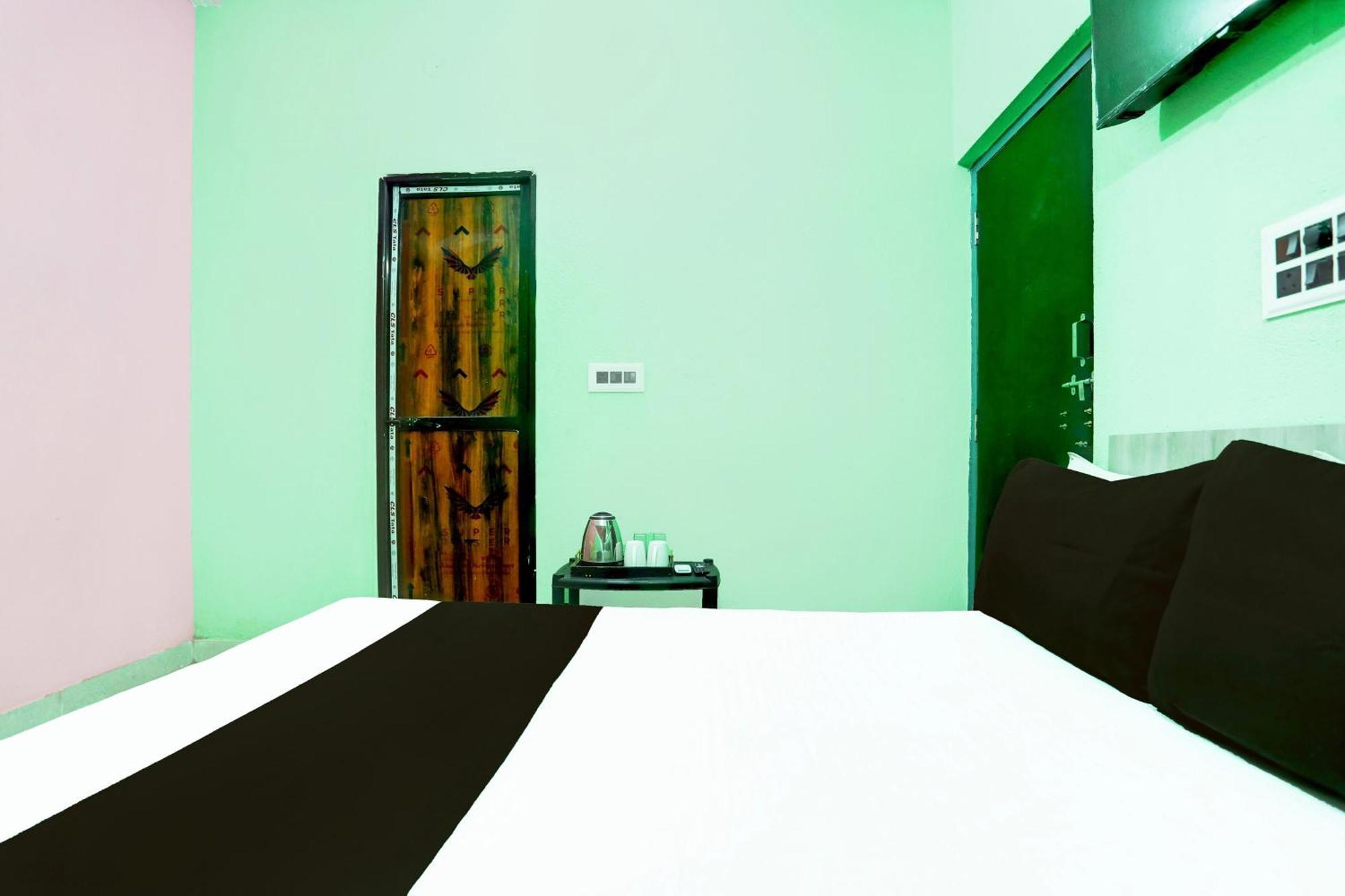 Hotel O Mochu Vatika Marriage Hall & Guest House 巴特那 外观 照片