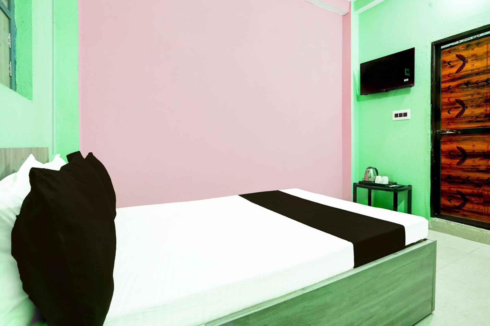 Hotel O Mochu Vatika Marriage Hall & Guest House 巴特那 外观 照片